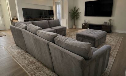 Sectional couch