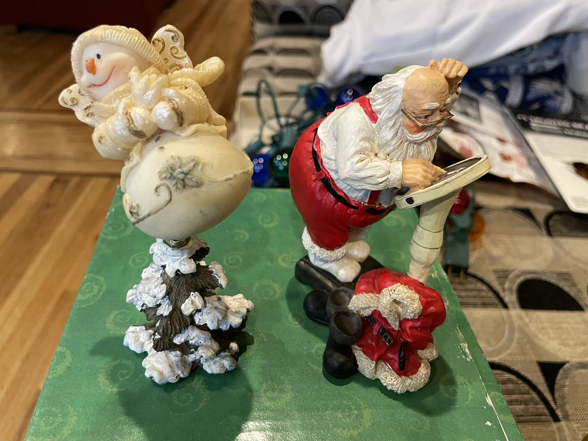$5 For 2 Statues.