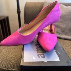 8 1/2 Women’s Pink Suede Low Heel Pumps 2 Inch
