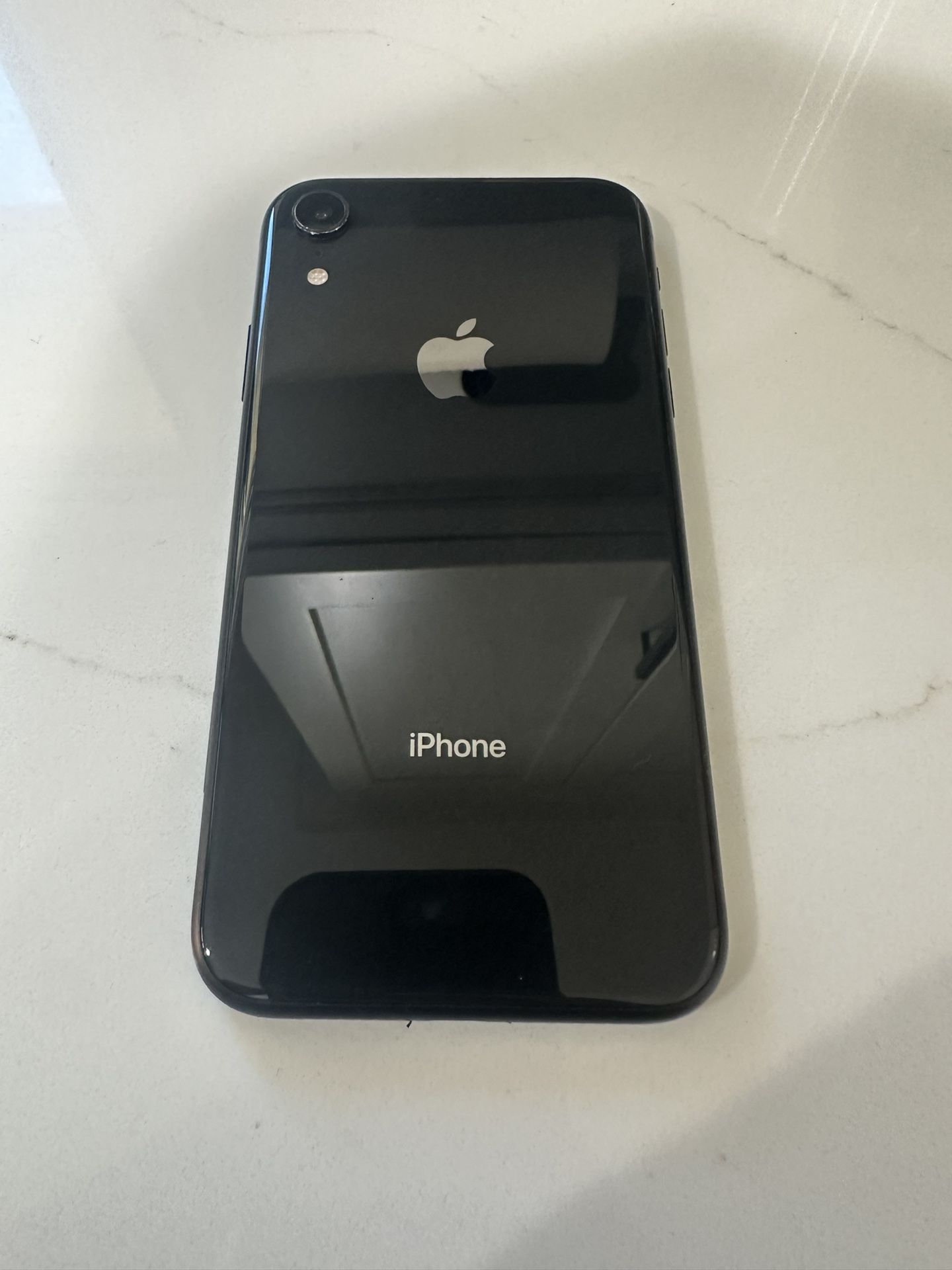 iPhone XR - 64GB