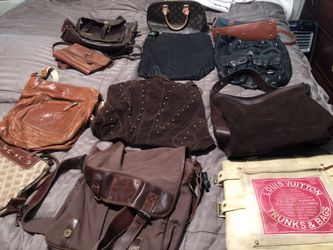 USED WOMENS PURSES