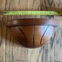 Pottery Barn  Basketball Shelf, Excellent Condition