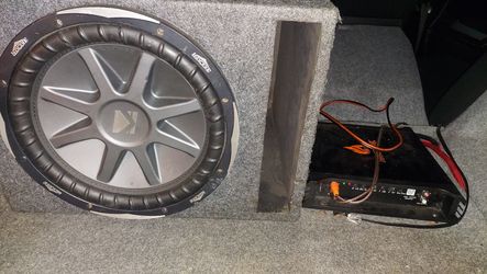 12 subwoofer Kicker Compvx con Amplificador