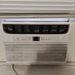 Window AC 8000 BTU