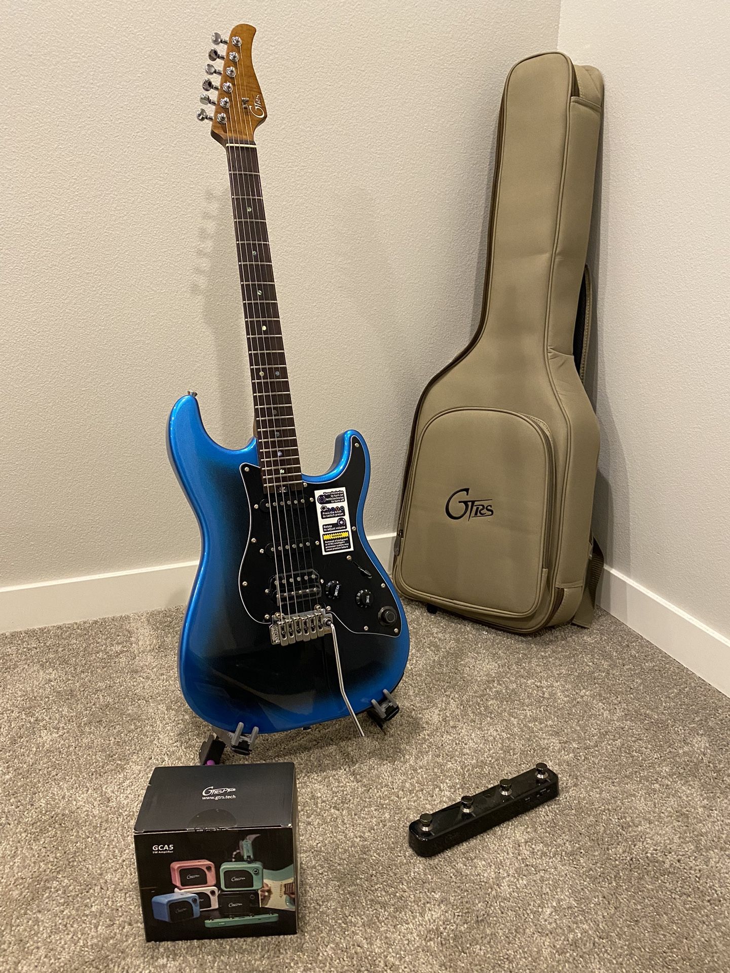 GTRS P800 Intelligent Guitar With Built-in Effects