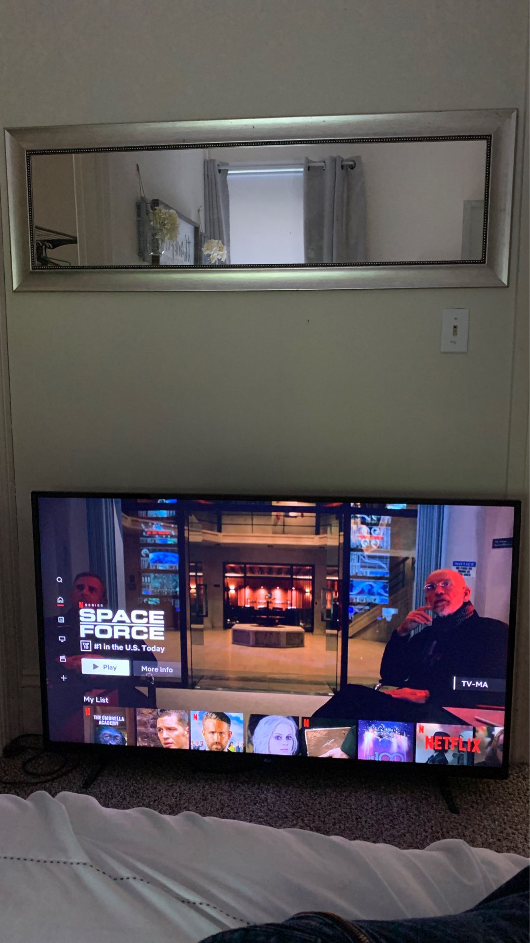 55” LG flat screen tv with remote