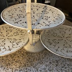 For decorating with cupcakes or fruit or whatever you want