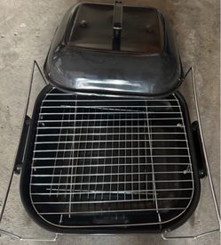 Grill / Asadora portable $5