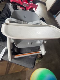 Portable highchair