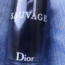 SAUVAGE 