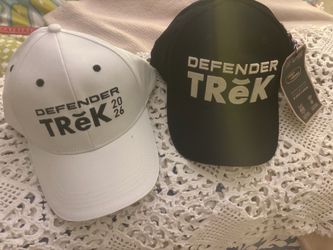 Land Rover Defender Trek hat