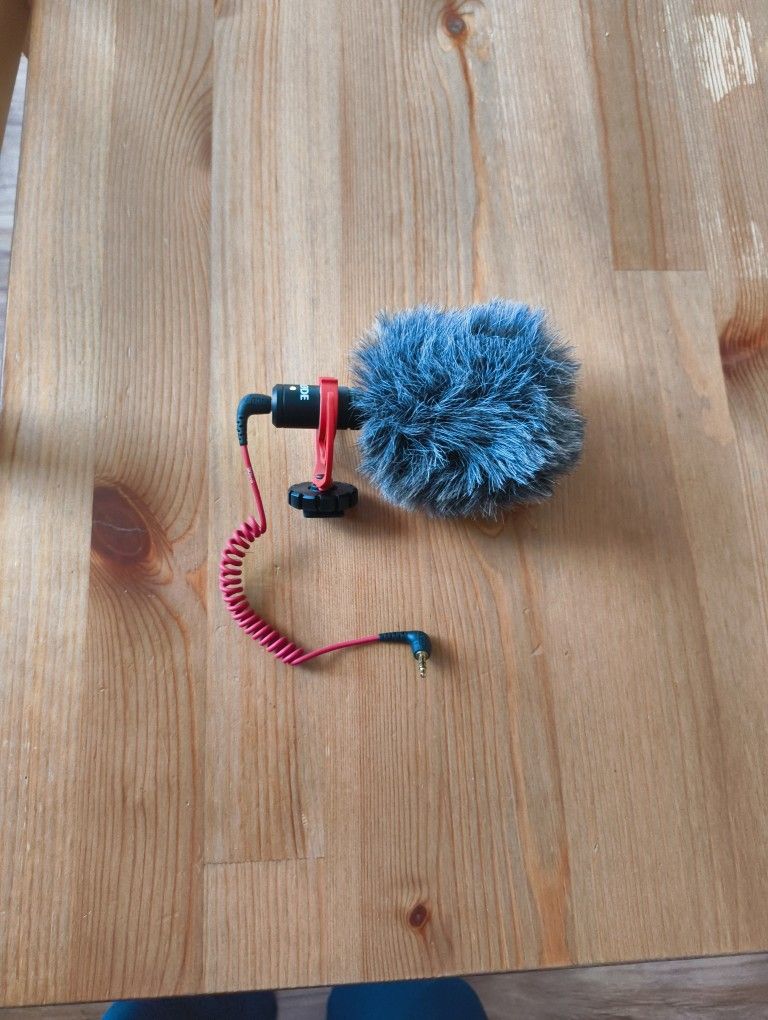 RØDE Ultra-Compact Microphone – Great Condition 