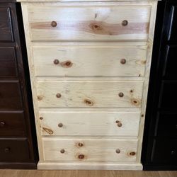 Five Drawers Jumbo Dresser 
