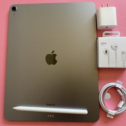 Apple IPad Air 13” (M2 chip / 2024  model) 128GB with Pen, keyboard & Accessories (warranty 10/2025) 