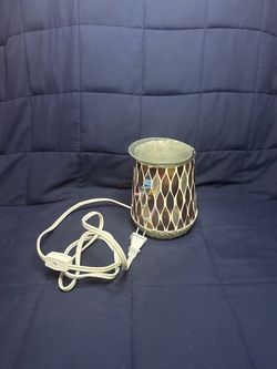 Electric Oil/Wax Warmer Plug-In Silver Metal & Glass Lattice Tart Melter