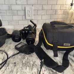 Nikon D5000 Bundle