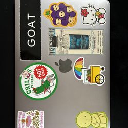 USED MacBook Pro 13-inch (2020, Four Thunderbolt 3 Ports)