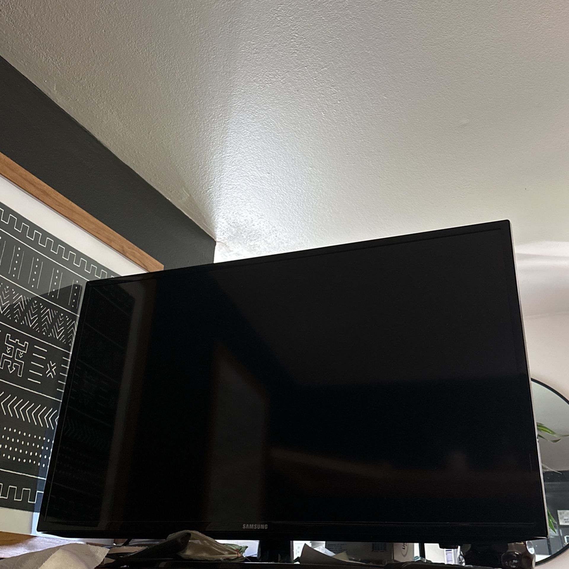 42” Samsung TV
