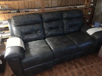 Black 3-Seater Leather-Look Sofa – Comfortable & Spacious