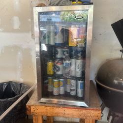 Mini Fridge 