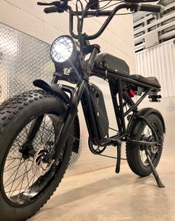 New - 70’s Style Electric Bench Seat Cruiser Style E-Bike, 750/1000W/26ah/Dual Twin Battery/33mph