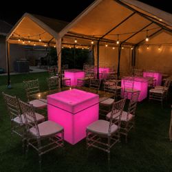 Led dinner tables and Chiavari Clear Chairs