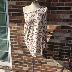24/7 By Maurices Women Top Animal Print 