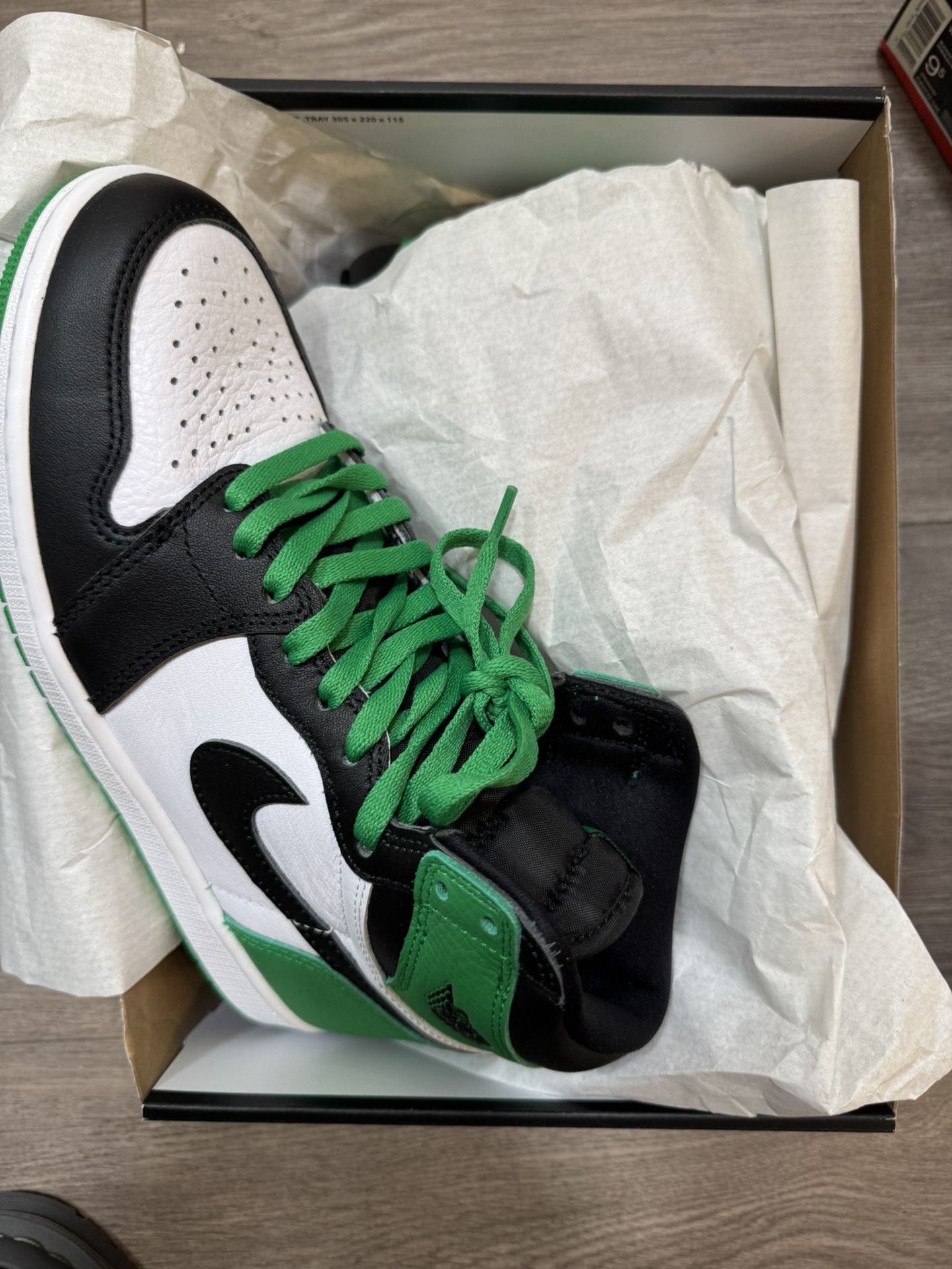 Jordan 1 Size 8 Men New With Box