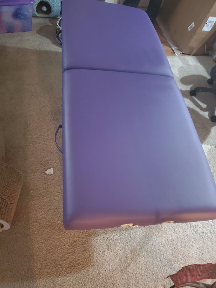 Massage table