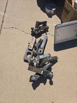 Trailer hitches and balls