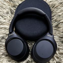 Sony WH-1000XM4 Wireless Premium Noise Canceling Overhead Headphones 