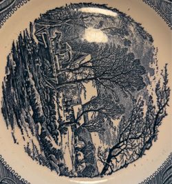 Vintage dinner plates
