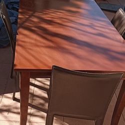  Dining Table In Good Shape
