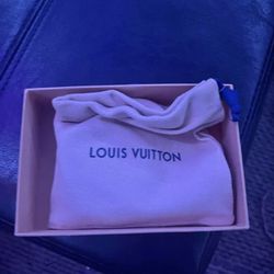 Louis Vuitton braceLet