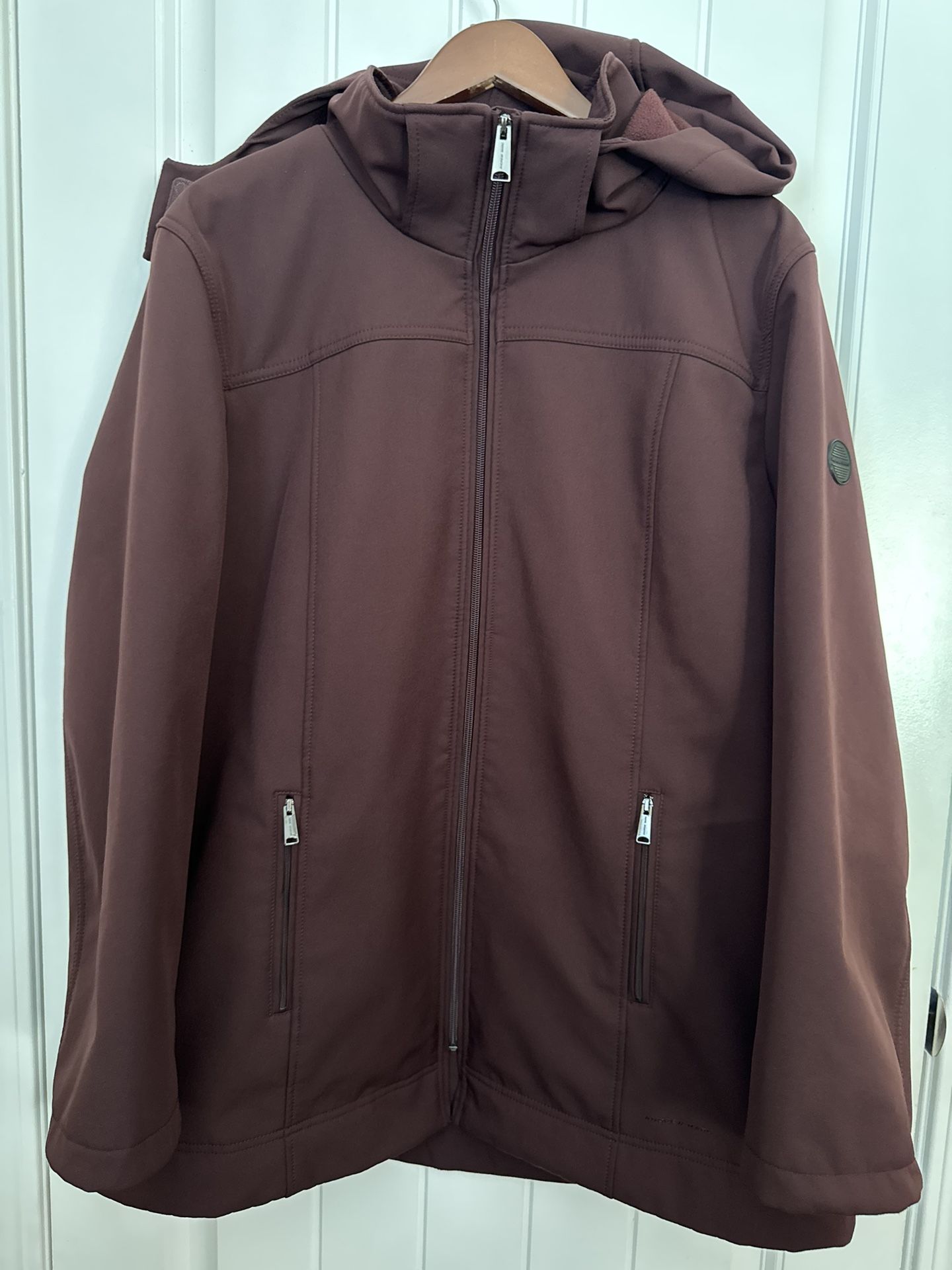 Andrew Marc Women’s Water Repellent Burgundy Detachable Hood Rain Jacket XXL