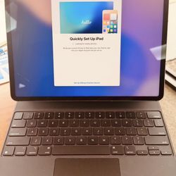 iPad Pro 12.9 5th Generation 128 Gig With Magic Keyboard 
