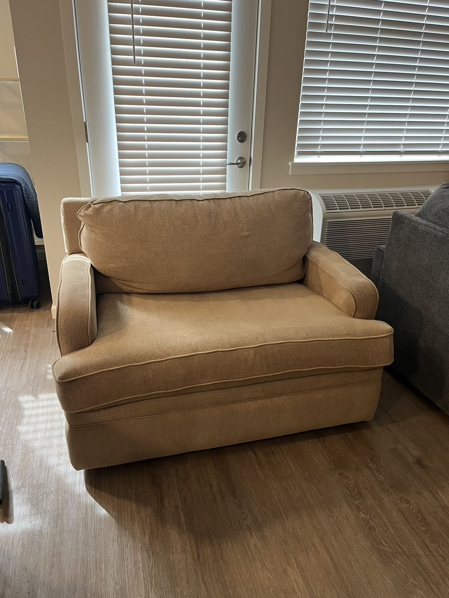 Lazboy Pull Out Twin Sleeper
