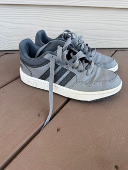 Adidas shoes youth size 1