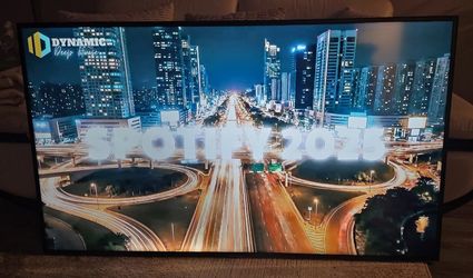 Samsung 58” 4K UHD Smart TV + Remote + Wall Mount Bracket (Good Condition)