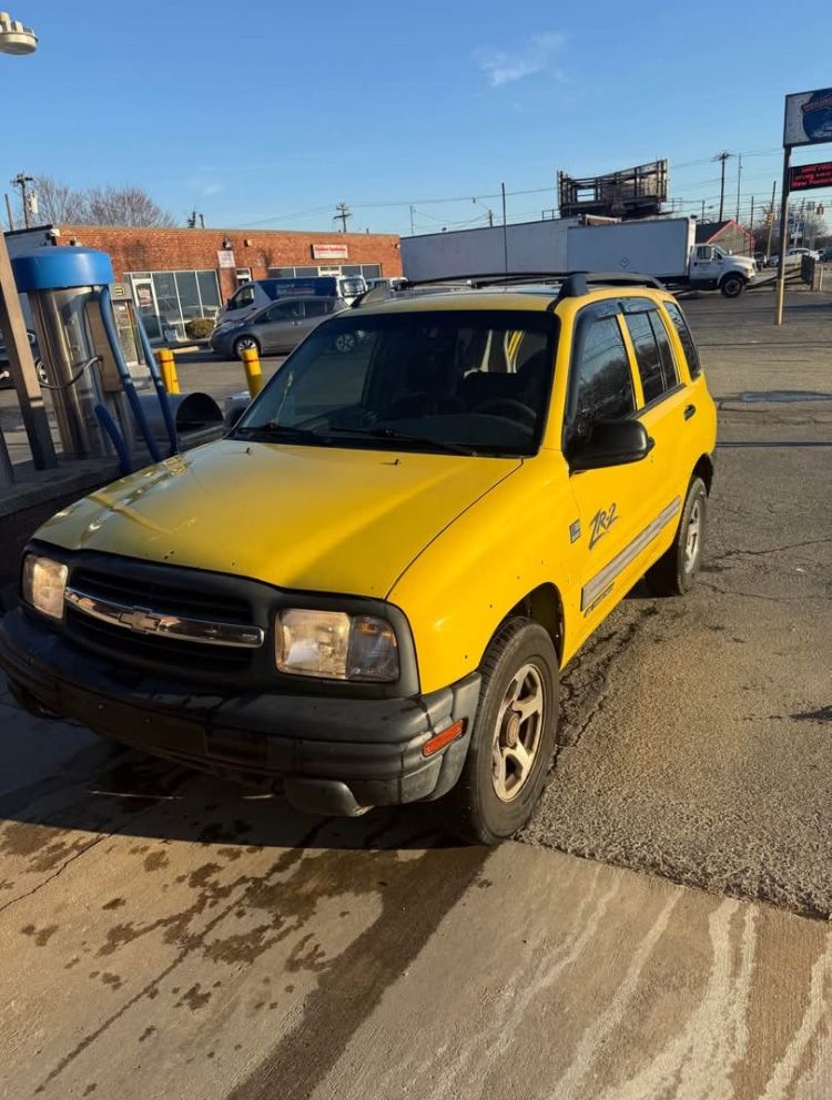 2002 Chevrolet Tracker