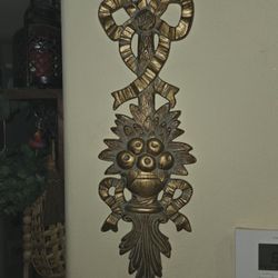 Vintage Ornate Gold Syroco Wood Wall Decoration.