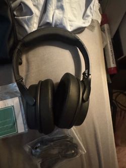 Black Over-Ear Headphones with active noise canceling new never used MPOW