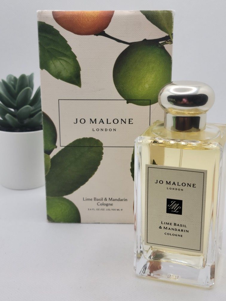 Jo Malone London
Lime Basil & Mandarin Cologne
3.4 fl