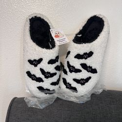 HALLOWEEN SLIPPERS