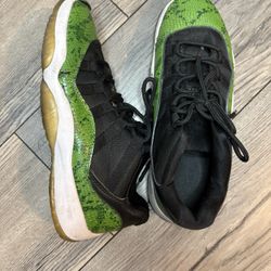 Jordan 11 Retro Low Green Snakeskin! 