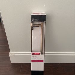 Delta Towel Bar 18”