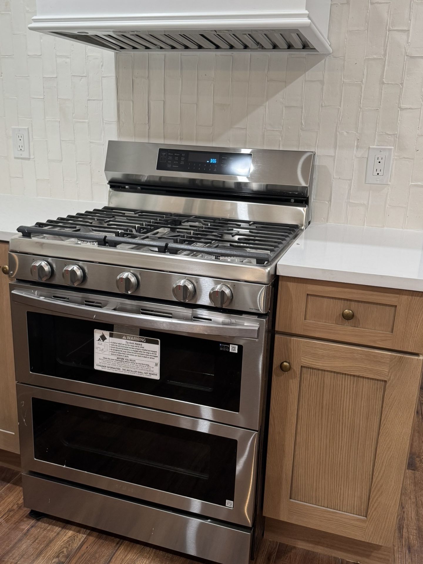 Brand New Samsung Gas Stove 