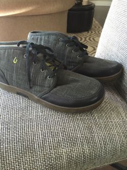 OluKai Premium Footwear shoes size 12
