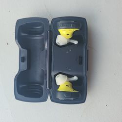 Bose Earbuds And Charging Case