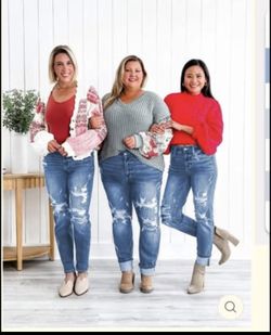 BRAND NEW TUMMY CONTROL DISTRESSED CUFFED BOYFRIEND JEANS in 3 COLOR WASHES(SIZE 3XL)